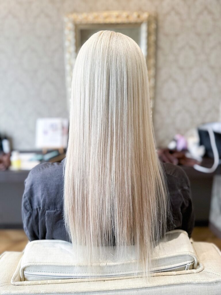 ホワイトカラー/ホワイトブロンド